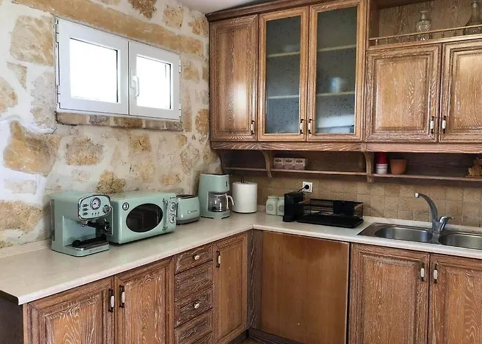 Apartment πέτρινη ιδιωτική με πισίνα Pouládes