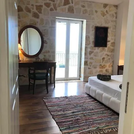 Apartmán πέτρινη ιδιωτική με πισίνα